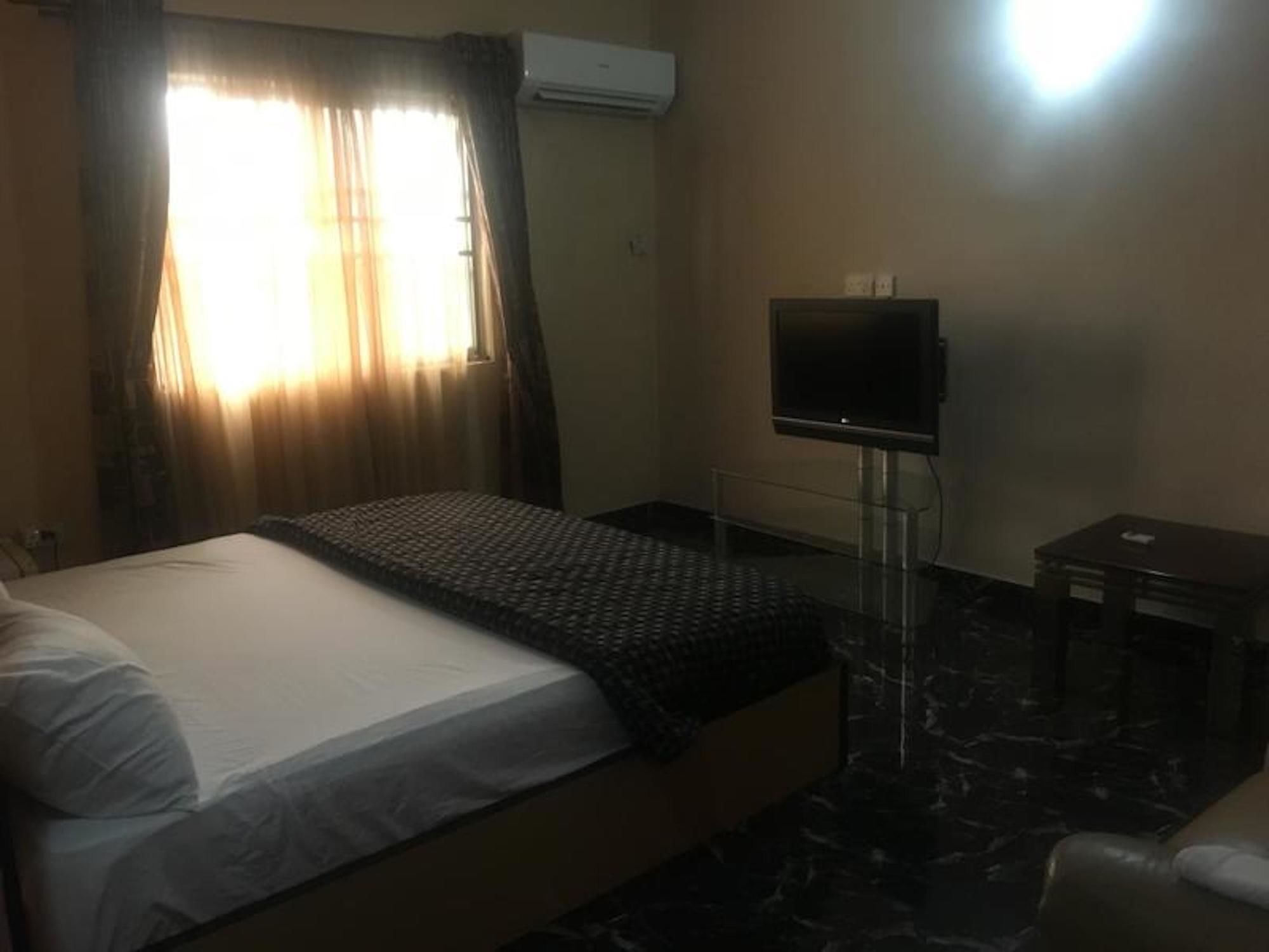 Bucker'S Palace Hotel Sangotedo Ngoại thất bức ảnh